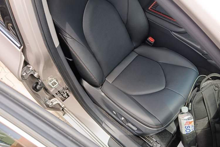 Used Toyota Camry 2021 2.0G Luxury Edition Right Front Seat