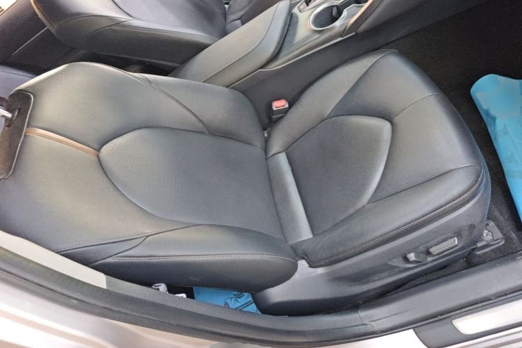Used Toyota Camry 2021 2.5G Luxury Edition Right Front Seat