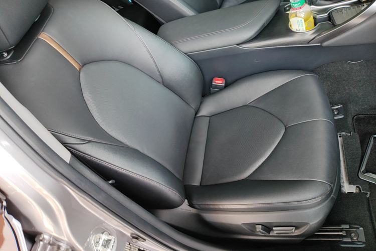 Used Toyota Camry 2021 2.5G Luxury Edition Right Front Seat