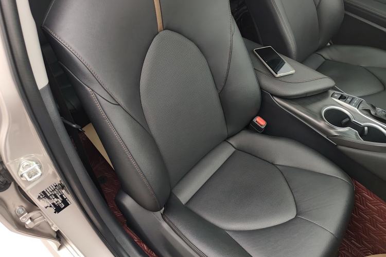 Used Toyota Camry 2021 2.5G Luxury Edition Right Front Seat