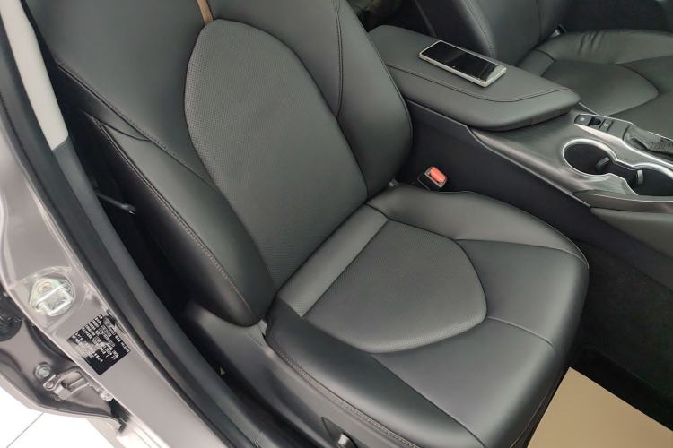 Used Toyota Camry 2021 2.0G Luxury Edition Right Front Seat