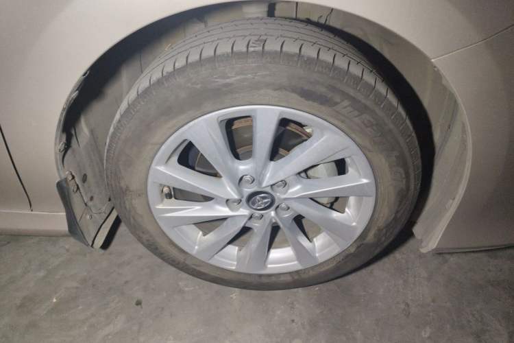 Used Toyota Camry 2021 2.0G Luxury Edition Right Front Wheel Hub