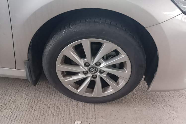 Used Toyota Camry 2021 2.0G Luxury Edition Right Front Wheel Hub