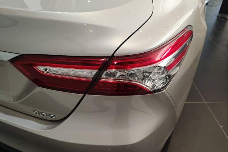 Used Toyota Camry 2021 2.0G Luxury Edition Right Rear Taillight