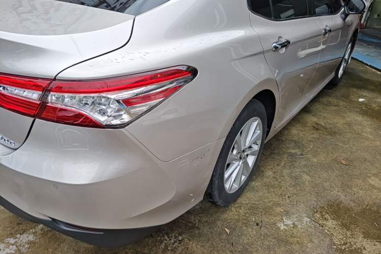 Used Toyota Camry 2021 2.0G Luxury Edition Right Rear Taillight