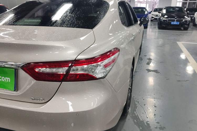 Used Toyota Camry 2021 2.5G Luxury Edition Right Rear Taillight