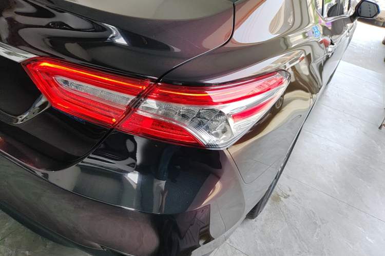Used Toyota Camry 2021 2.5G Luxury Edition Right Rear Taillight