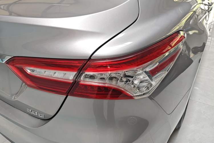 Used Toyota Camry 2021 2.0G Luxury Edition Right Rear Taillight