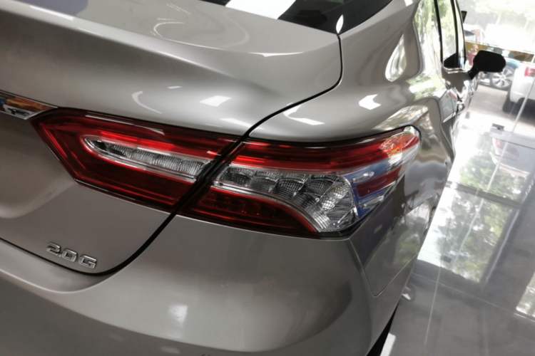 Used Toyota Camry 2021 2.0G Luxury Edition Right Rear Taillight