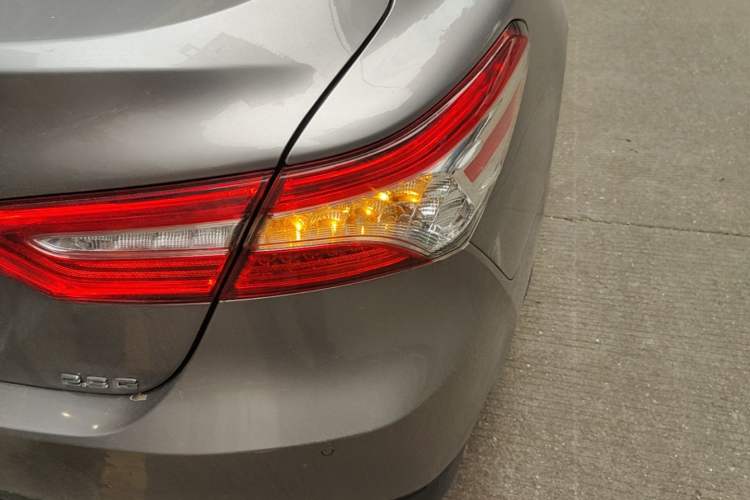 Used Toyota Camry 2021 2.5G Luxury Edition Right Rear Taillight