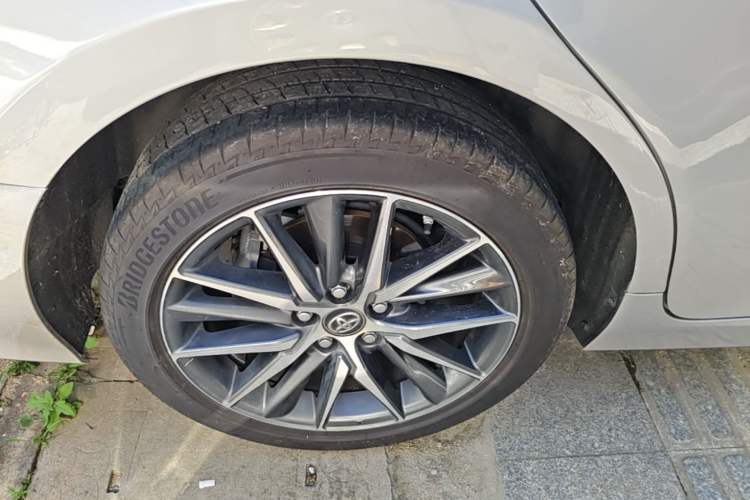 Used Toyota Camry 2021 2.5G Luxury Edition Right Rear Wheel Hub