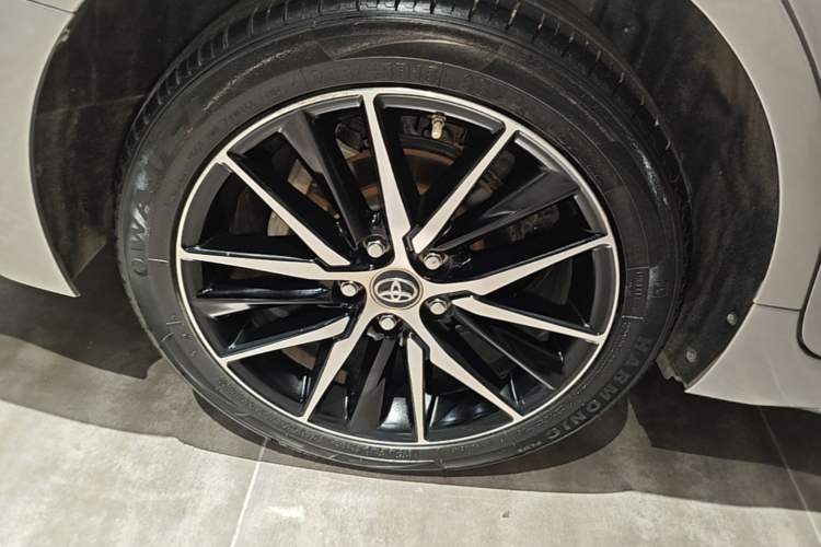 Used Toyota Camry 2021 Dual-Motor 2.5HS Fēngshàng Edition Right Rear Wheel Hub
