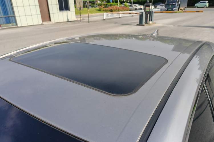 Used Toyota Camry 2021 2.0G Luxury Edition Roof
