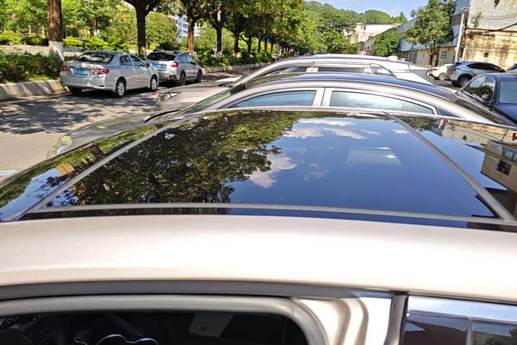 Used Toyota Camry 2021 2.5G Luxury Edition Roof