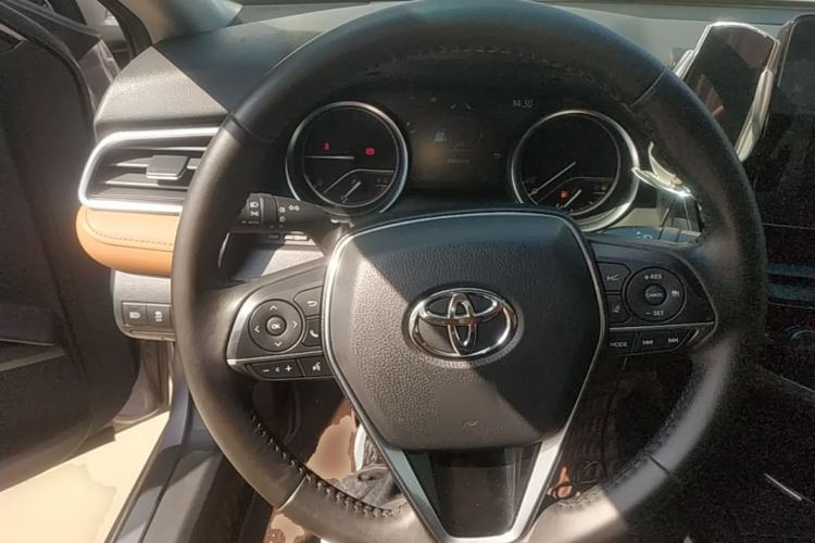 Used Toyota Camry 2021 2.0G Luxury Edition Steering Wheel