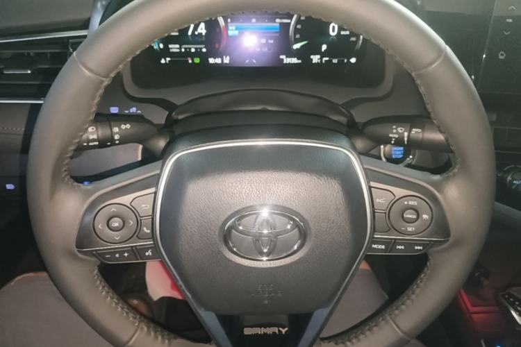 Used Toyota Camry 2021 2.5G Luxury Edition Steering Wheel