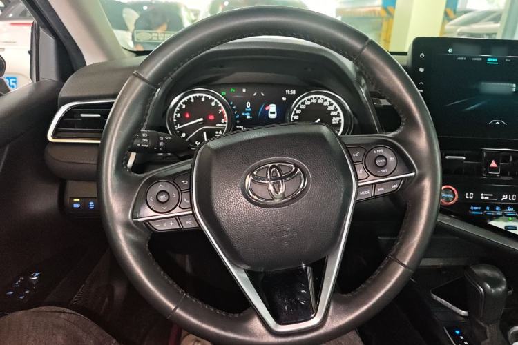 Used Toyota Camry 2021 2.0G Luxury Edition Steering Wheel