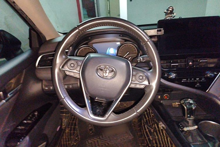 Used Toyota Camry 2021 2.0G Luxury Edition Steering Wheel