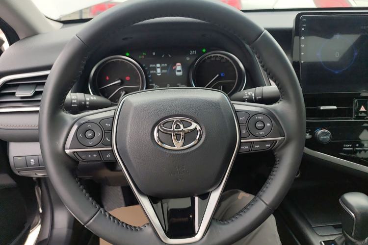 Used Toyota Camry 2021 2.0G Luxury Edition Steering Wheel