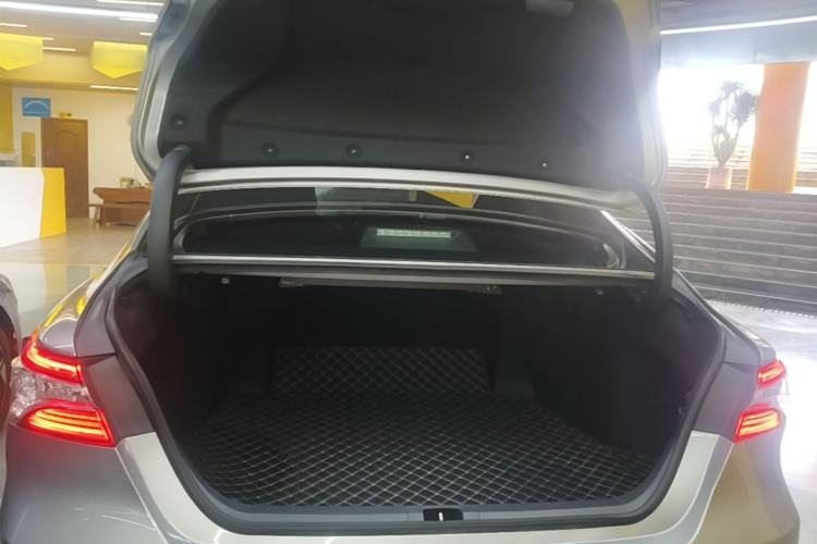 Used Toyota Camry 2021 2.5G Luxury Edition Trunk