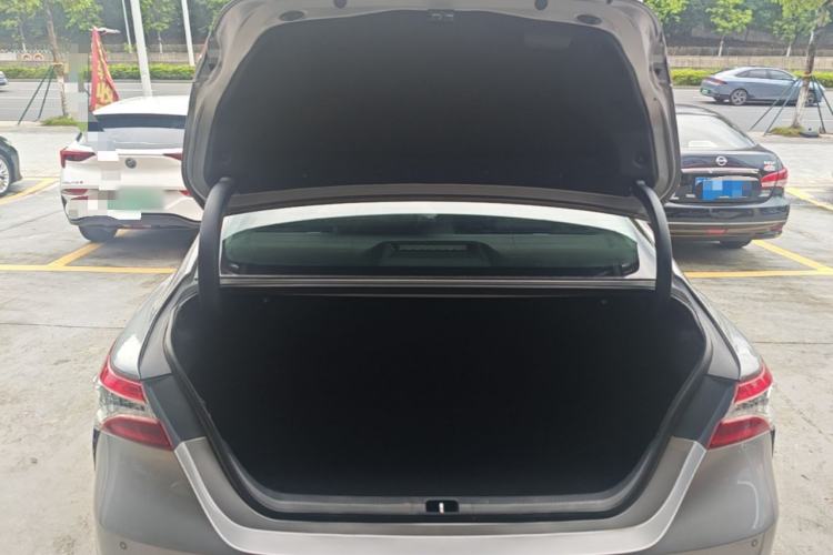 Used Toyota Camry 2021 2.0S FENGSHANG Edition Trunk