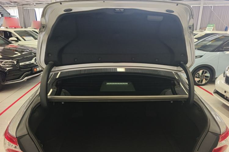 Used Toyota Camry 2021 Dual-Motor 2.5HG Luxury Edition Trunk