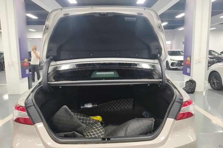 Used Toyota Camry 2021 2.5G Luxury Edition Trunk