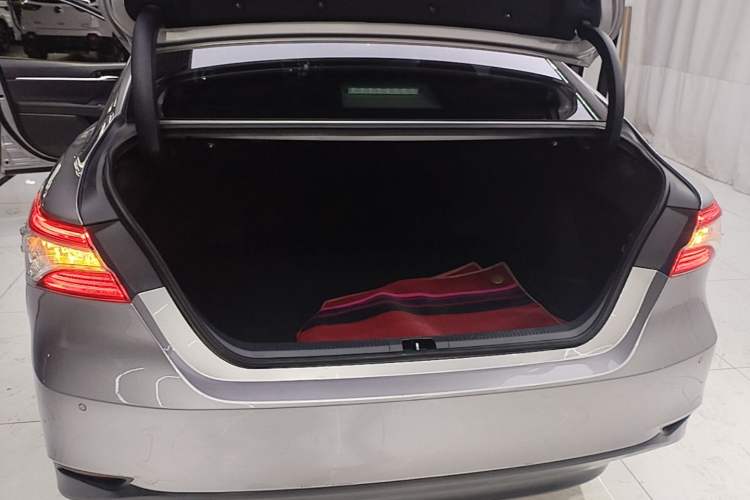 Used Toyota Camry 2021 Dual-Motor 2.5HG Luxury Edition Trunk