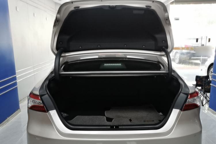 Used Toyota Camry 2021 2.0G Luxury Edition Trunk