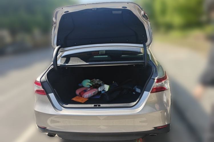 Used Toyota Camry 2021 2.0G Luxury Edition Trunk