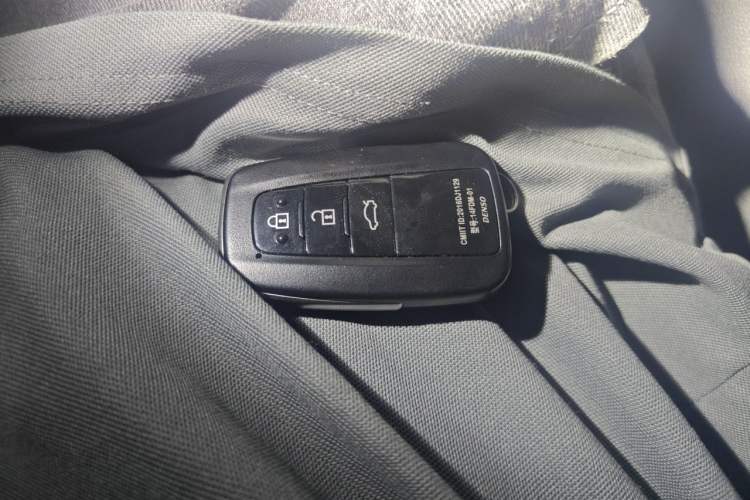 Used Toyota Camry 2021 Dual-Motor 2.5HG Luxury Edition Vehicle Key