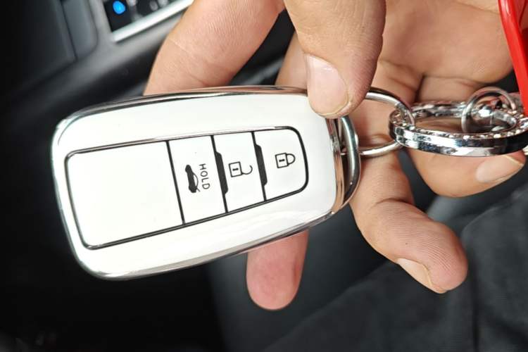 Used Toyota Camry 2021 2.0G Luxury Edition Vehicle Key