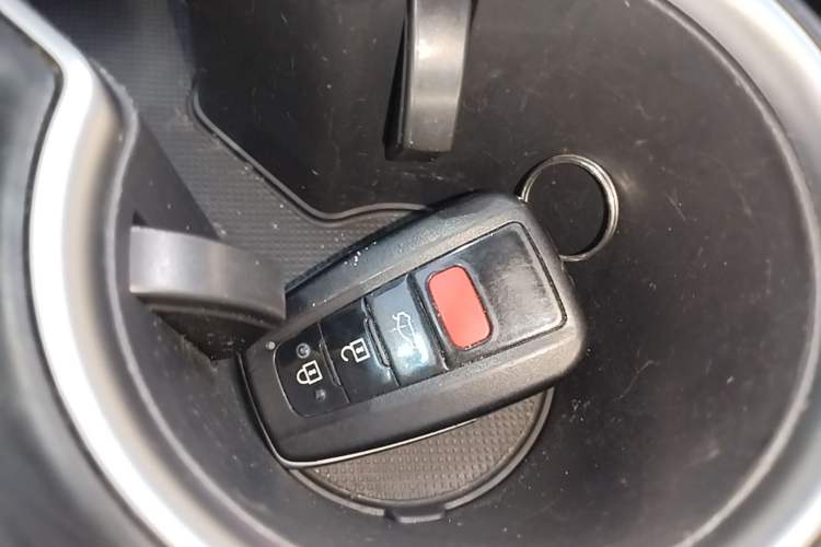 Used Toyota Camry 2021 Dual-Motor 2.5HG Luxury Edition Vehicle Key