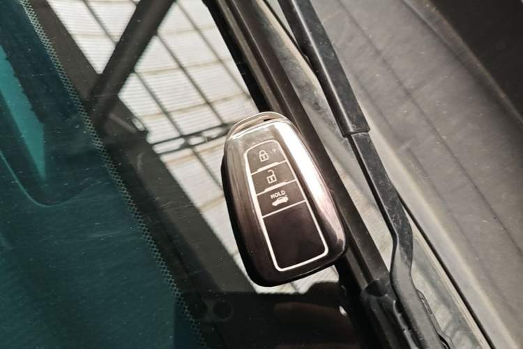 Used Toyota Camry 2021 2.0G Luxury Edition Vehicle Key