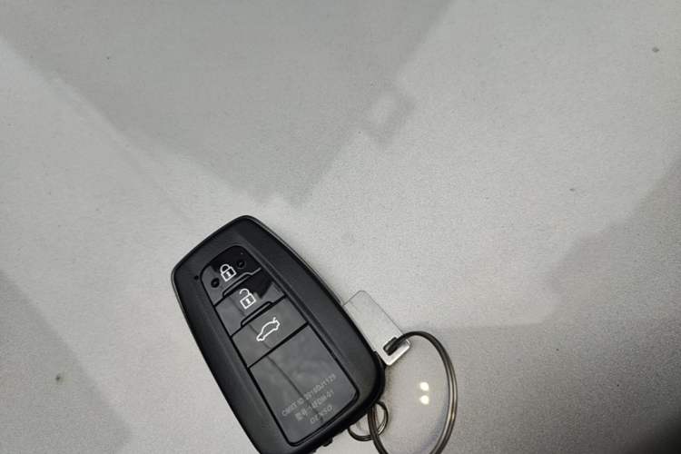 Used Toyota Camry 2021 2.5G Luxury Edition Vehicle Key