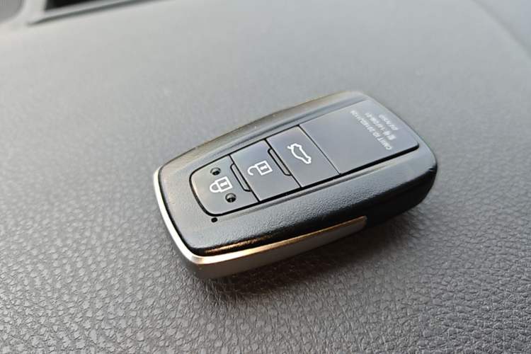 Used Toyota Camry 2021 2.5S Fēngshàng Edition Vehicle Key