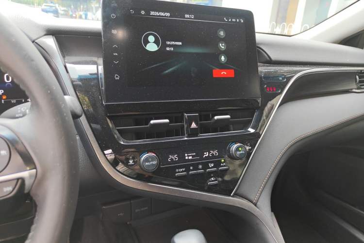 Used Toyota Camry 2021 Dual-Motor 2.5HG Luxury Edition Audio And AC Panel