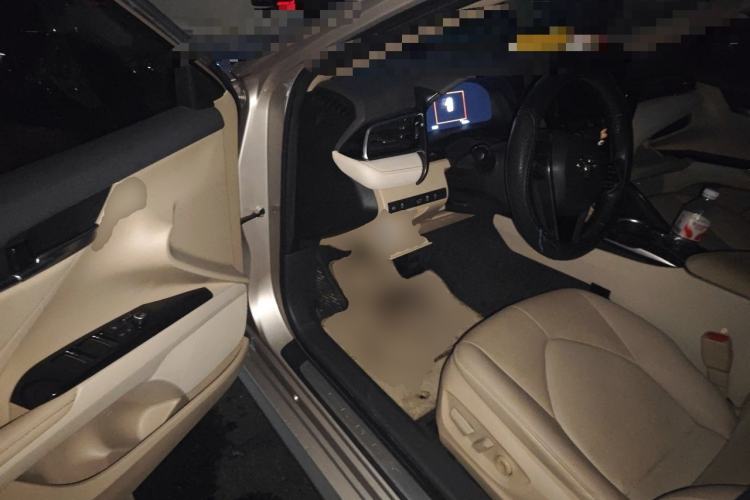 Used Toyota Camry 2021 2.5G Luxury Edition Driver Seat