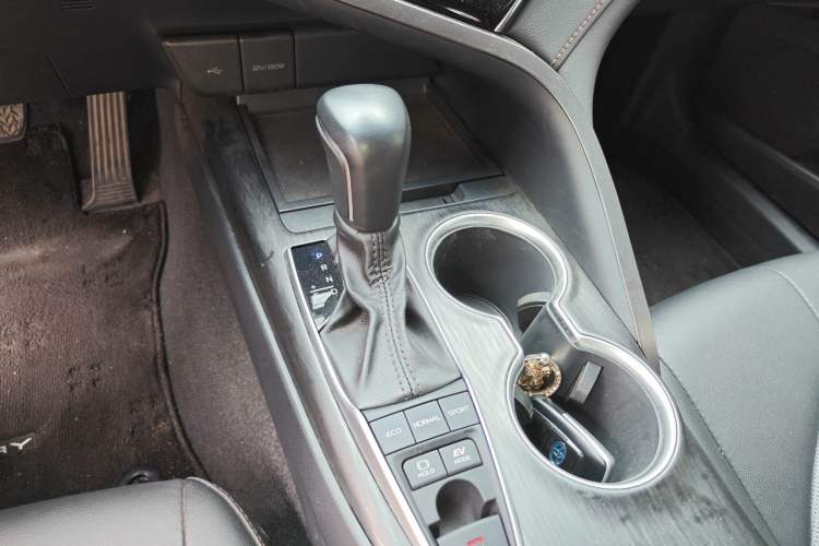 Used Toyota Camry 2021 Dual-Motor 2.5HG Luxury Edition Gear Lever