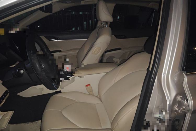 Used Toyota Camry 2021 2.5G Luxury Edition Left Front Seat