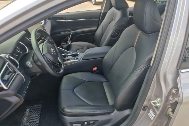 Used Toyota Camry 2021 2.0G Luxury Edition Left Front Seat