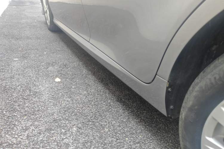 Used Toyota Camry 2021 2.0G Luxury Edition Left Side Sill