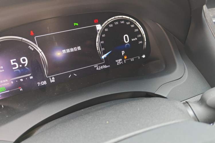 Used Toyota Camry 2021 Dual-Motor 2.5HG Luxury Edition Odometer Close Up