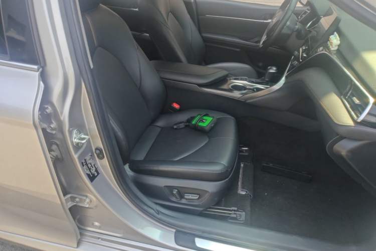 Used Toyota Camry 2021 2.0G Luxury Edition Right Front Seat