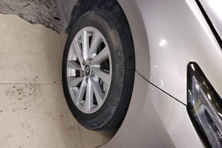 Used Toyota Camry 2021 2.0G Luxury Edition Right Front Wheel Hub