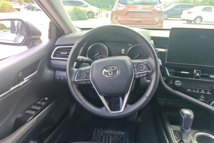 Used Toyota Camry 2021 2.0G Luxury Edition Steering Wheel