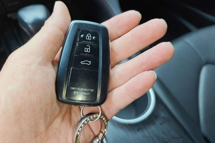 Used Toyota Camry 2021 Dual-Motor 2.5HG Luxury Edition Vehicle Key