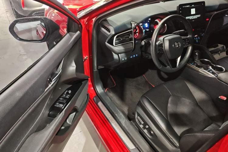 Used Toyota Camry 2021 2.0S FENGSHANG Edition Driver Seat