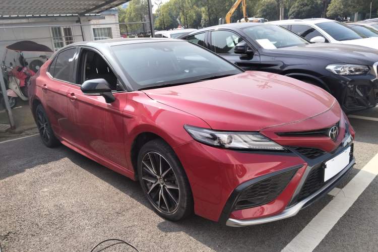 Used Toyota Camry 2021 2.0S FENGSHANG Edition Front Right 45 Deg