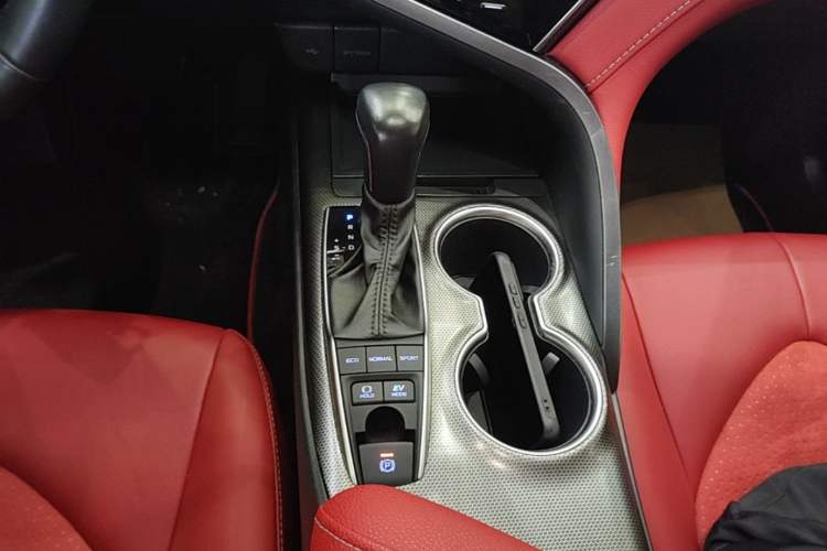 Used Toyota Camry 2021 Dual-Motor 2.5HS Fēngshàng Edition Gear Lever